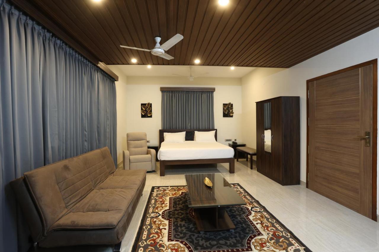 Minas Manor Hotel Tiruchirappalli Kültér fotó