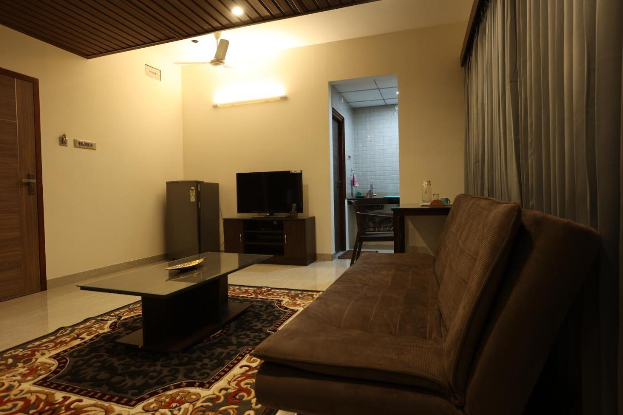 Minas Manor Hotel Tiruchirappalli Kültér fotó